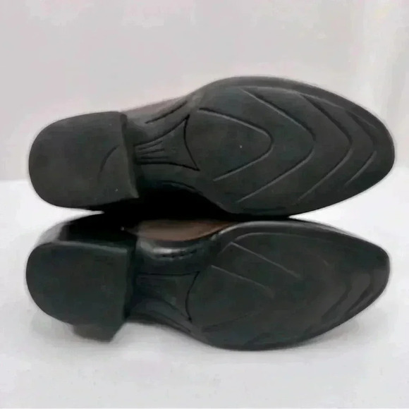 Ariat Unisex-Child Heritage Western Boot in Distressed Brown Leather US Size 5.5 - Picture 11 of 15